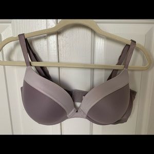 Victoria’s Secret fabulous push-up bra. Size 38D